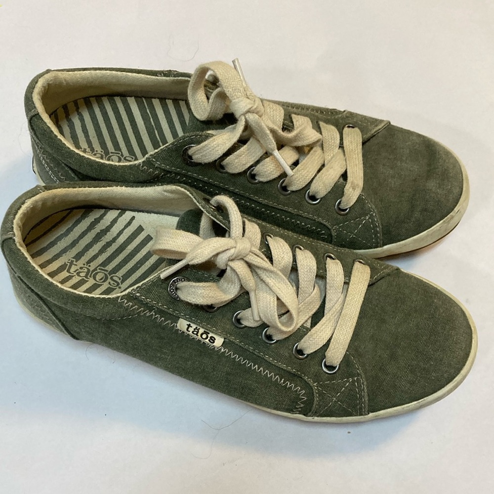 Taos Olive Green Sneakers